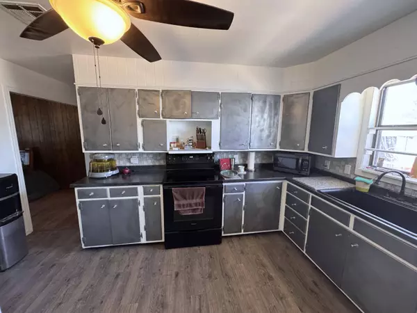 1307 Eighteenth ST, Alamogordo, NM 88310