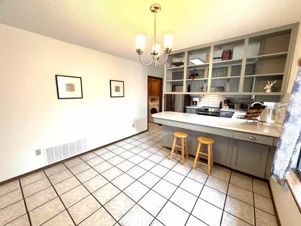 202 Sunrise AVE, Alamogordo, NM 88310