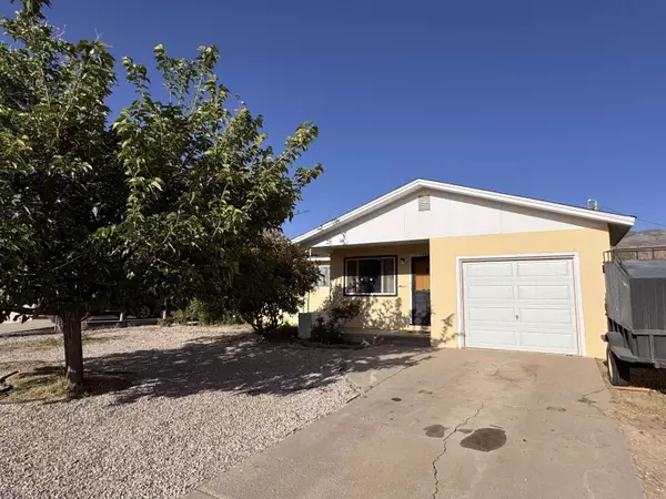 1006 College AVE, Alamogordo, NM 88310