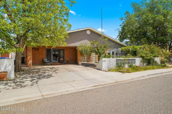 1409 Lees DR, Las Cruces, NM 88001