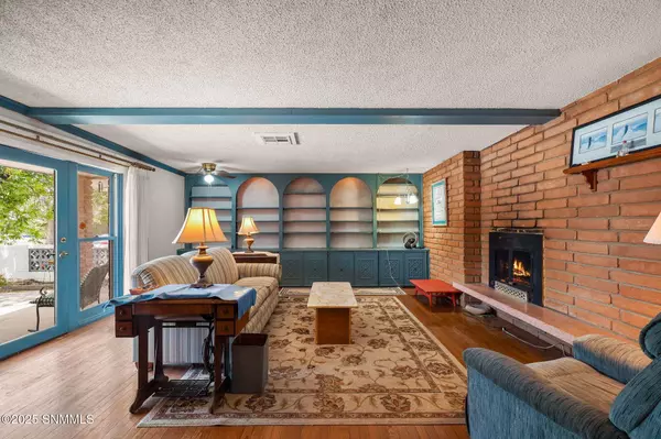 1409 Lees DR, Las Cruces, NM 88001