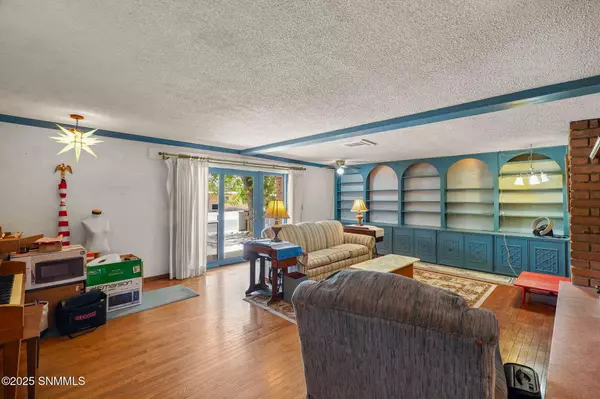 1409 Lees DR, Las Cruces, NM 88001