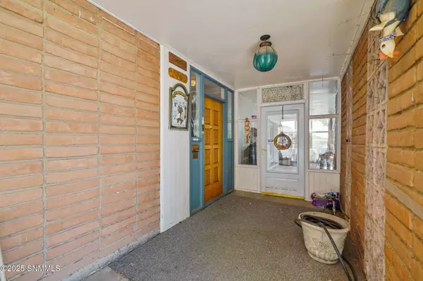 1409 Lees DR, Las Cruces, NM 88001