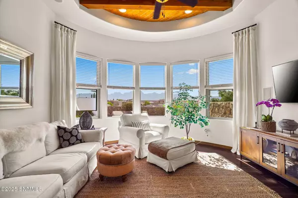 1952 Calle De Fuerte, Las Cruces, NM 88011