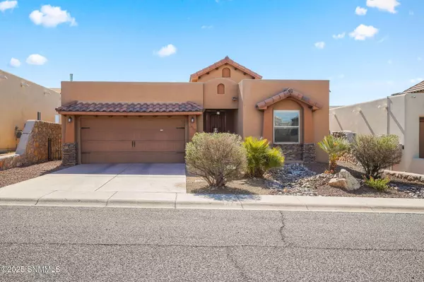 1952 Calle De Fuerte, Las Cruces, NM 88011