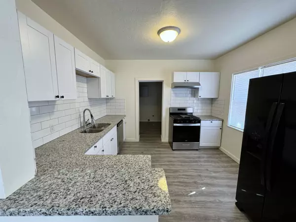 300 Twenty-Fourth ST, Alamogordo, NM 88310