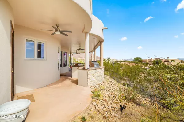 1320 Estancia Real PL, Las Cruces, NM 88007