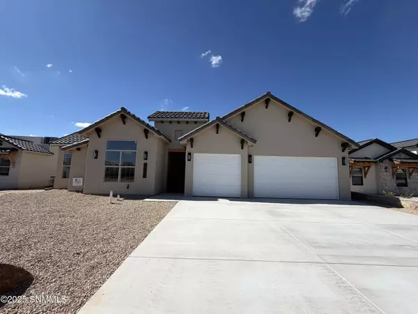 4060 Santa Elena PL, Las Cruces, NM 88005