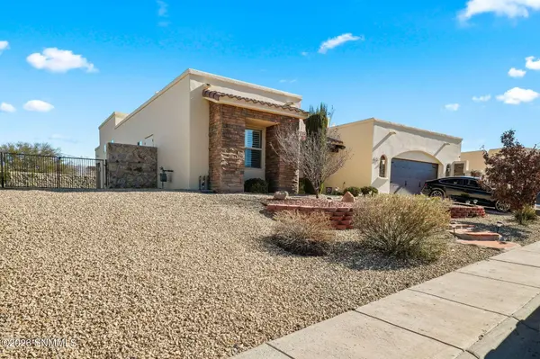 4252 Lyra CT, Las Cruces, NM 88011