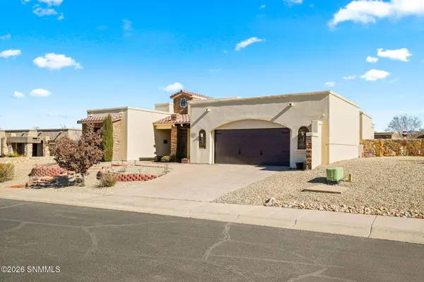 4252 Lyra CT, Las Cruces, NM 88011