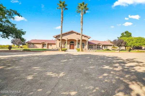 63 Desert Lakes RD, Alamogordo, NM 88310