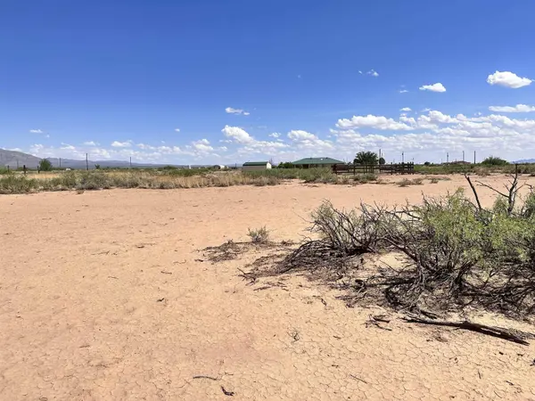 82 La Sala Grande, Alamogordo, NM 88310