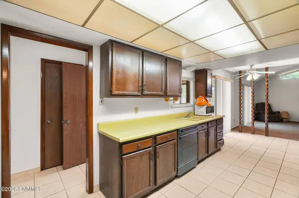 3012 Karen DR, Las Cruces, NM 88001
