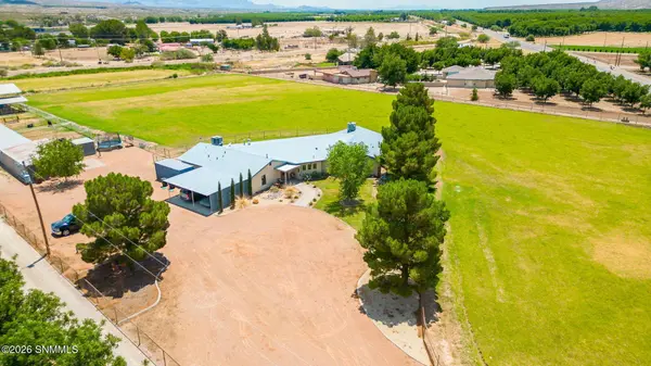 10110 N Valley DR, Las Cruces, NM 88007