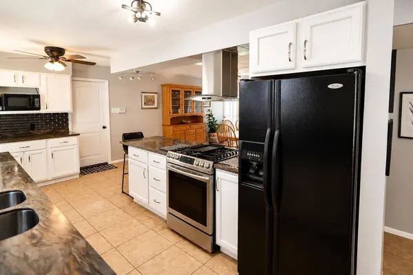 1526 Scenic DR, Alamogordo, NM 88310