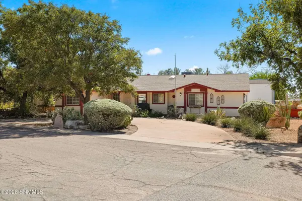 1895 Cochita LN, Las Cruces, NM 88007