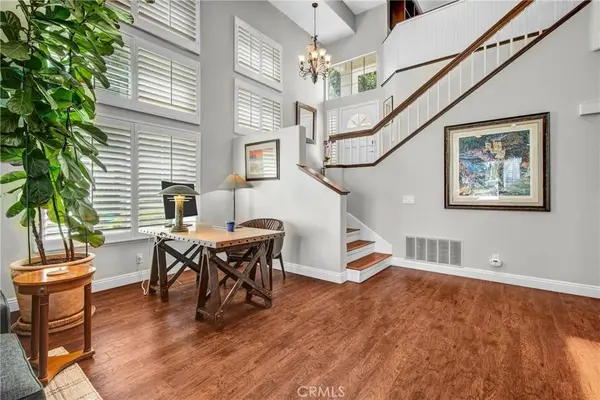 24604 Brighton, Valencia, CA 91355