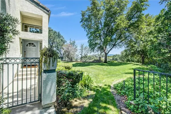 24604 Brighton, Valencia, CA 91355