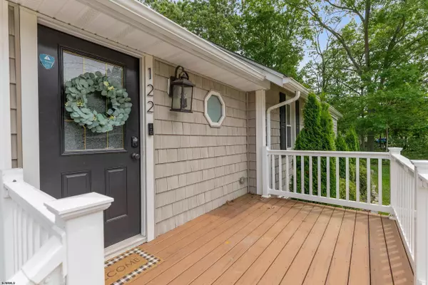 122 Carver Ave, Egg Harbor Township, NJ 08234