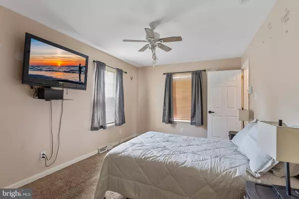 1409 W FAIRMOUNT ST, Egg Harbor City, NJ 08215