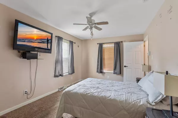 1409 W Fairmont Ave, Egg Harbor City, NJ 08215