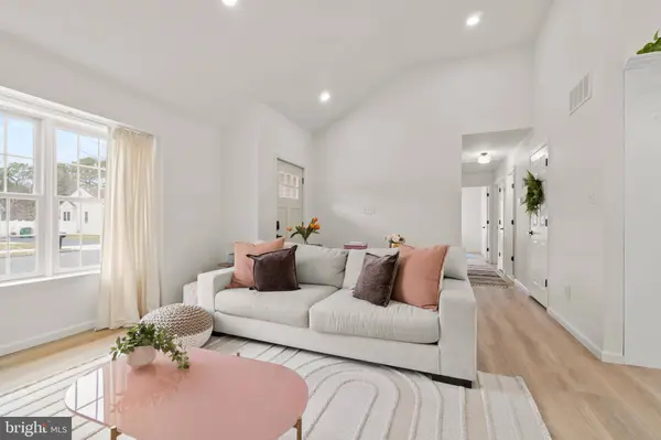 210 RUTTER AVE, Egg Harbor Township, NJ 08234