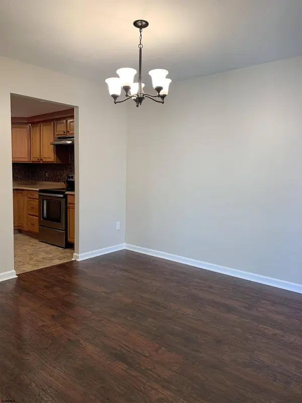 2721 Evergreen Ct, Mays Landing, NJ 08330