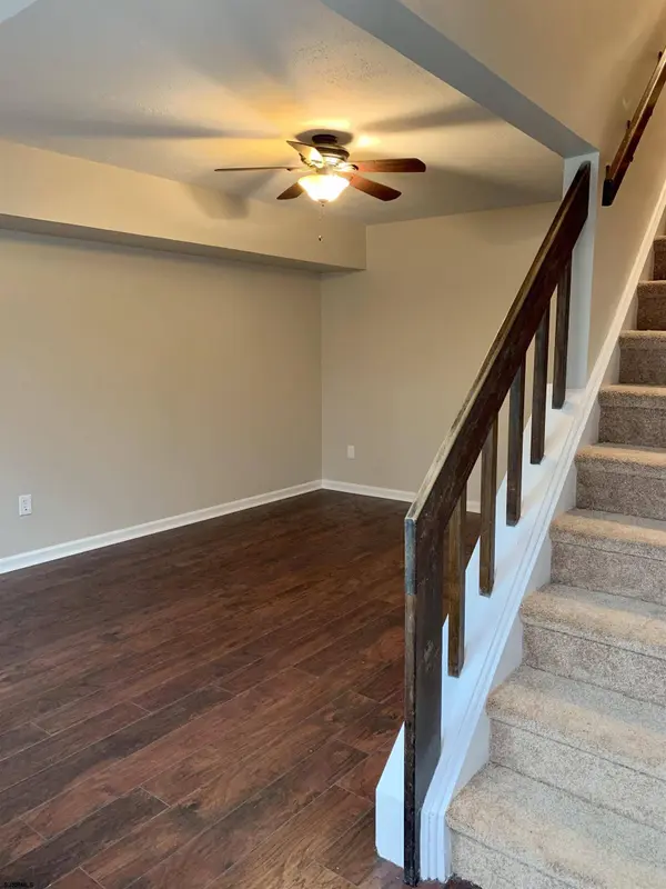 2721 Evergreen Ct, Mays Landing, NJ 08330