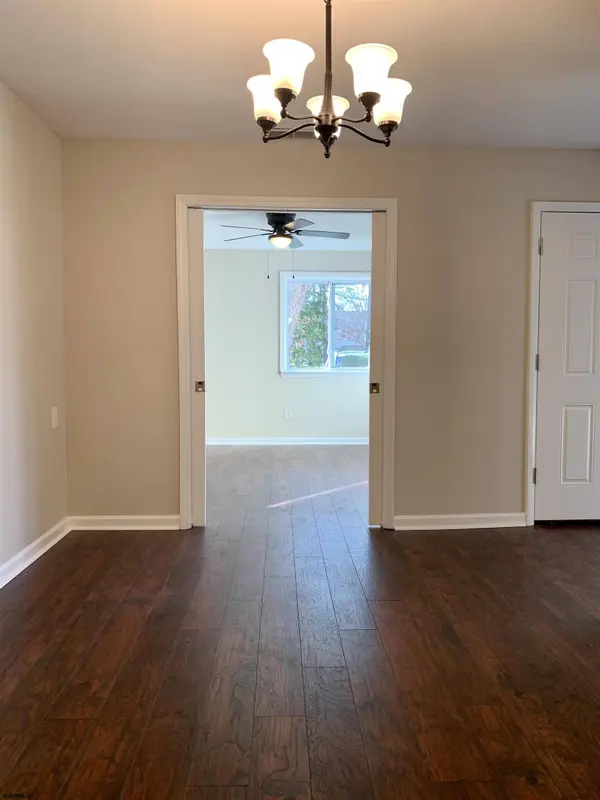 2721 Evergreen Ct, Mays Landing, NJ 08330