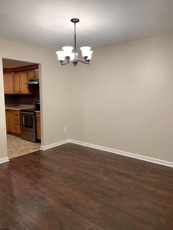 2721 Evergreen Ct, Mays Landing, NJ 08330
