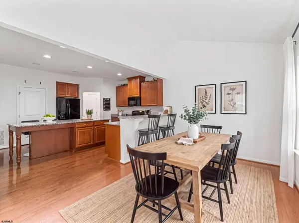 402 Starfish Ln, Egg Harbor Township, NJ 08234