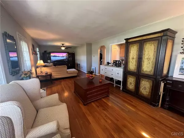 534 Ridge RD, Horseheads, NY 14845