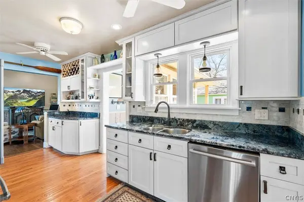 1 28th AVE, Sylvan Beach, NY 13157