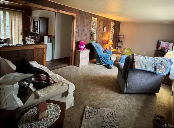 127 Oakley DR, Syracuse, NY 13212