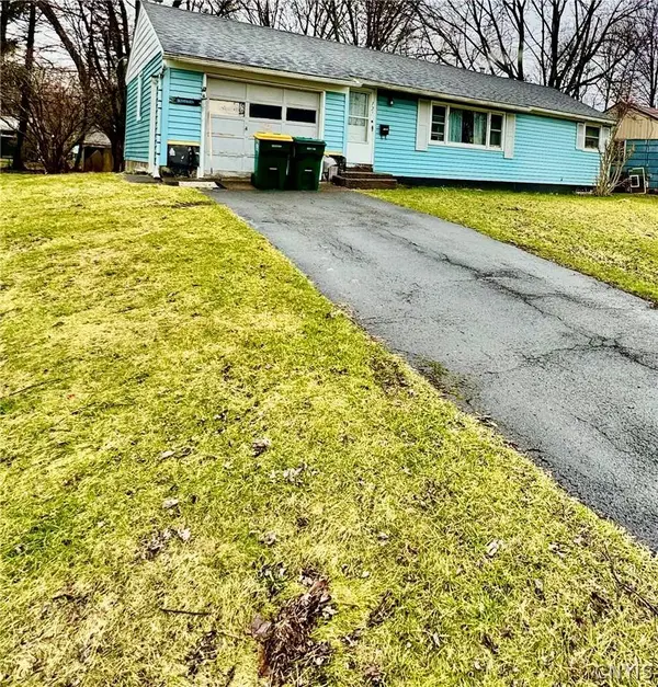 127 Oakley DR, Syracuse, NY 13212