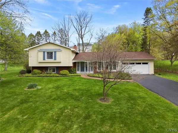 5514 N Manlius ST, Fayetteville, NY 13066