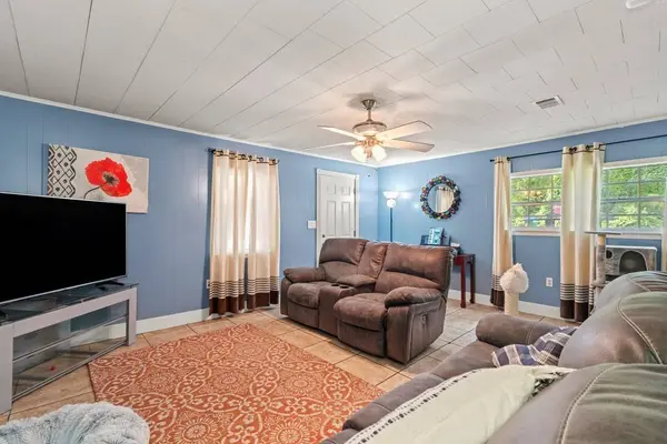 109 Corinth Rd, Petal, MS 39465