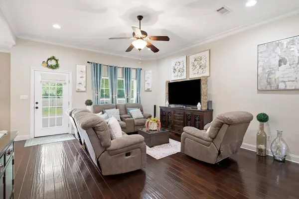 54 Joshbury Cir, Laurel, MS 39443