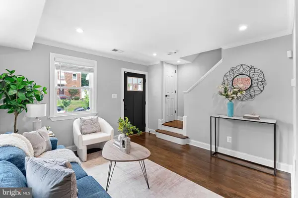 4347 F ST SE, Washington, DC 20019