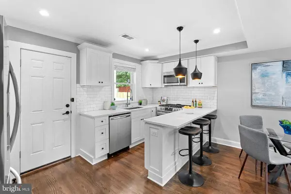 4347 F ST SE, Washington, DC 20019