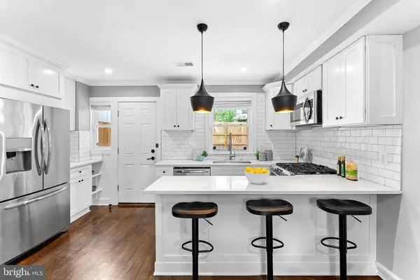 4347 F ST SE, Washington, DC 20019