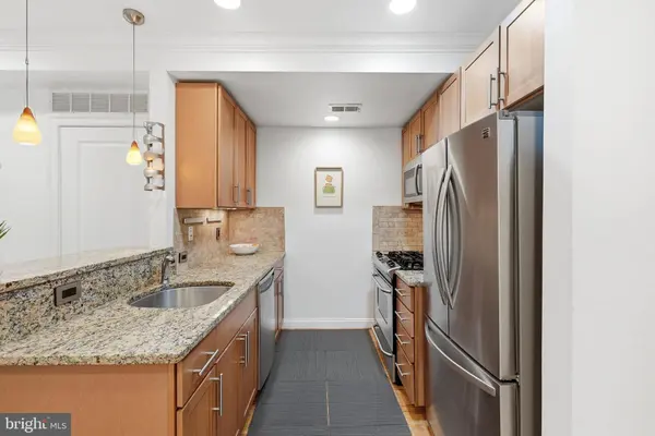 739 NEWTON PL NW #202, Washington, DC 20010