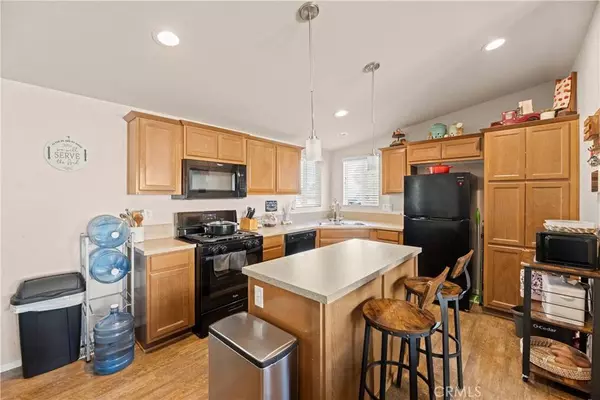 675 W Oakland AVE #G2, Hemet, CA 92543