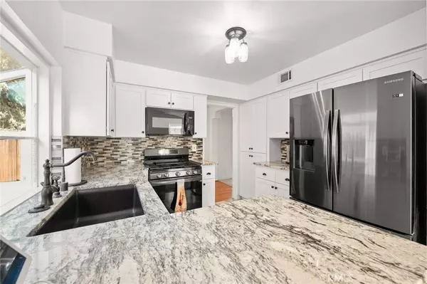 39795 Old Carriage, Murrieta, CA 92563