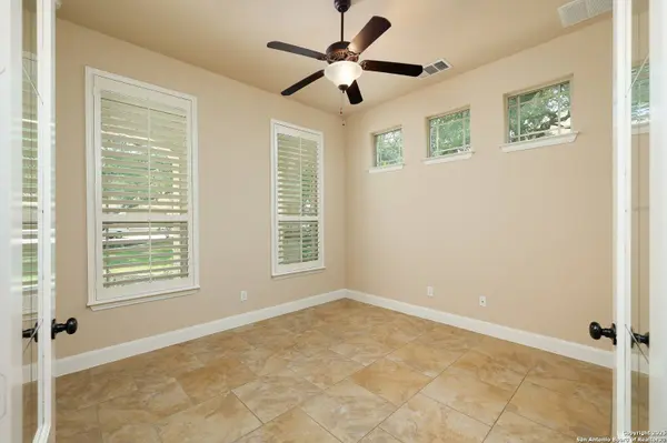 9610 Ninas, San Antonio, TX 78254