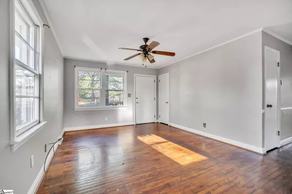 12 Carter Drive, Greenville, SC 29607