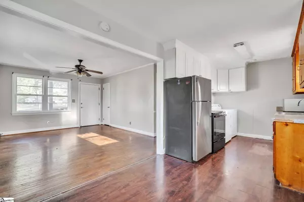 12 Carter Drive, Greenville, SC 29607