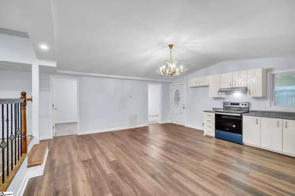 402 Laurel and Hardy Lake Road, Marietta, SC 29661