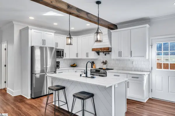 221 3rd Avenue, Greenville, SC 29609