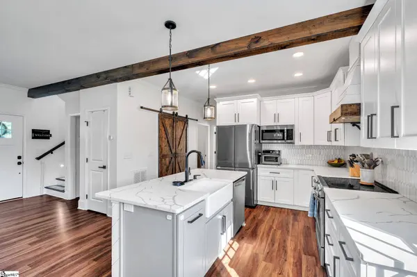 221 3rd Avenue, Greenville, SC 29609